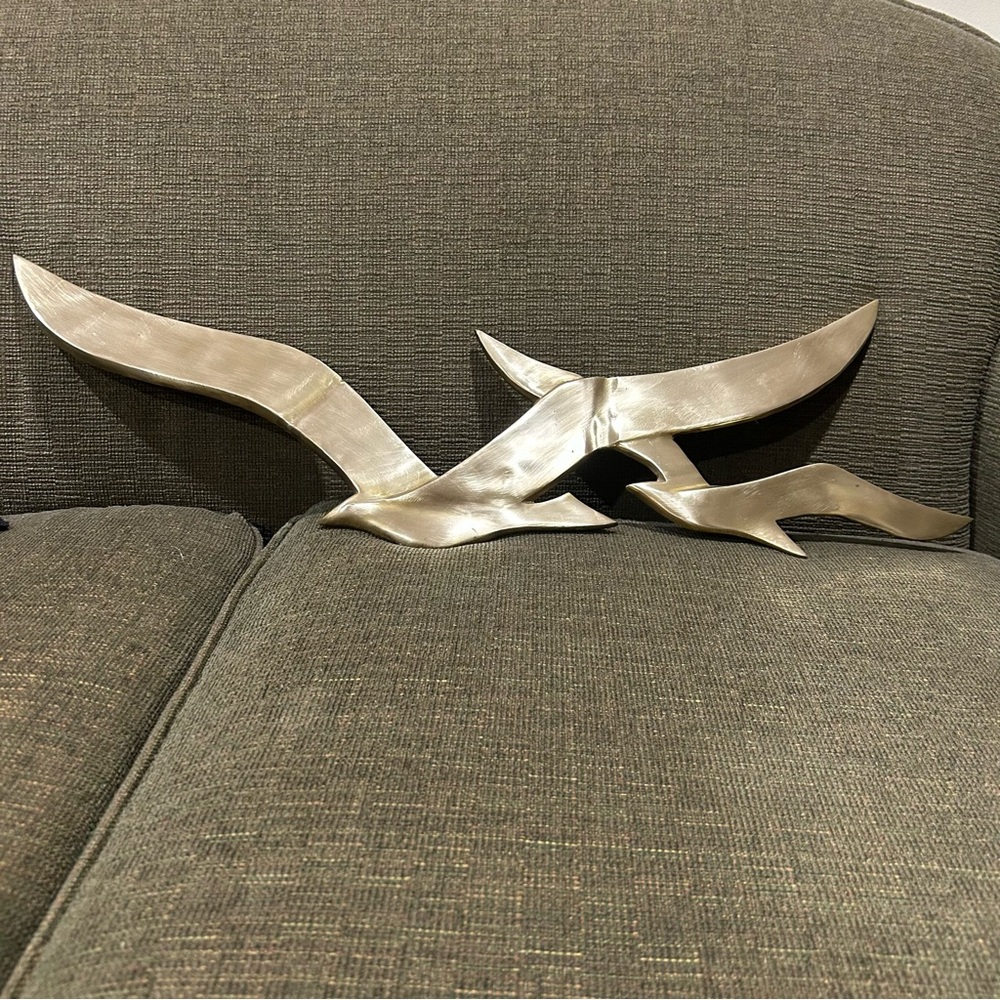 X-Large Vintage Mid Century Modern (Brass?) Seagull Flying Birds Wall Hanging